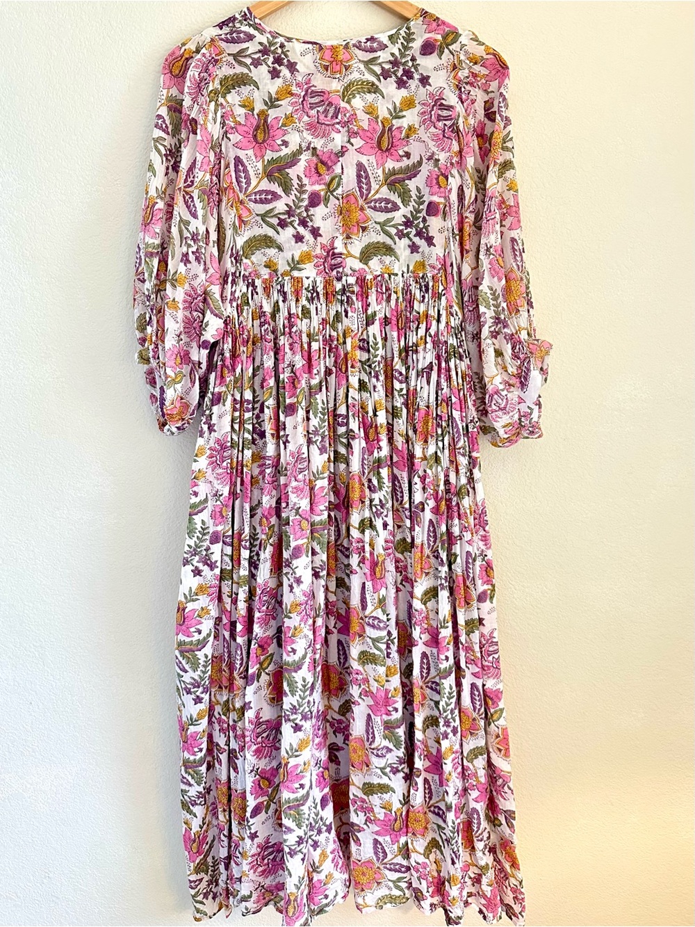 Daughters of India Kyra Maxi Dress Fuchsia Bloom Pink Floral M EUC - Picture 9 of 11